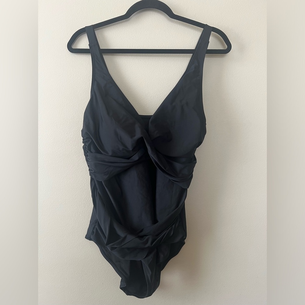 Smismivo 1 piece swimsuit women XXL black ruched criss cross plus size new‎